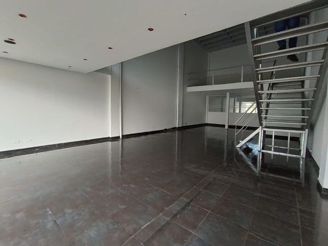 Bodega en arriendo en Centro, La Estrella, 126 m² · foto 9 de 11
