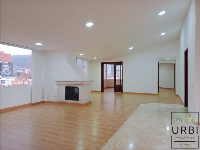 Apartamento en venta en Santa Barbara, Bogotá · foto 3 de 20