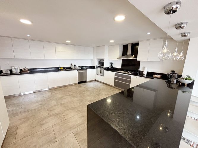 Casa de 4 alcobas en venta en Bosque Medina, Bogotá, 465 m² · foto 7 de 20