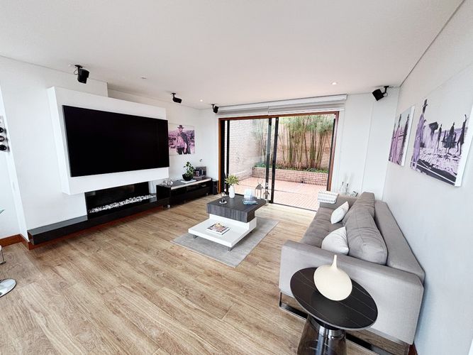 Casa de 4 alcobas en venta en Bosque Medina, Bogotá, 465 m² · foto 2 de 20