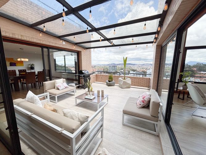 Casa de 4 alcobas en venta en Bosque Medina, Bogotá, 465 m² · foto 3 de 20