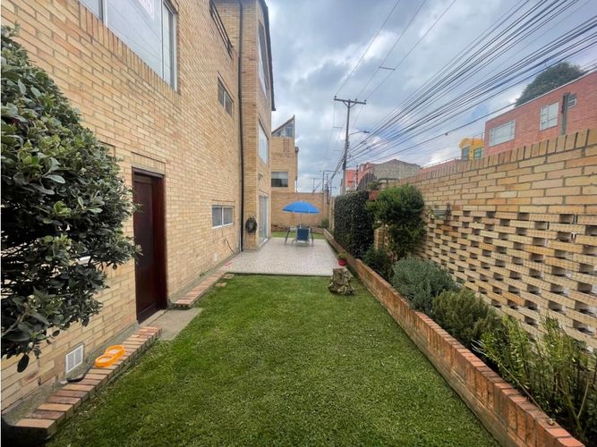 Casa de 4 alcobas en venta en Laura Vicuña, Chía, 300 m² · foto 4 de 24