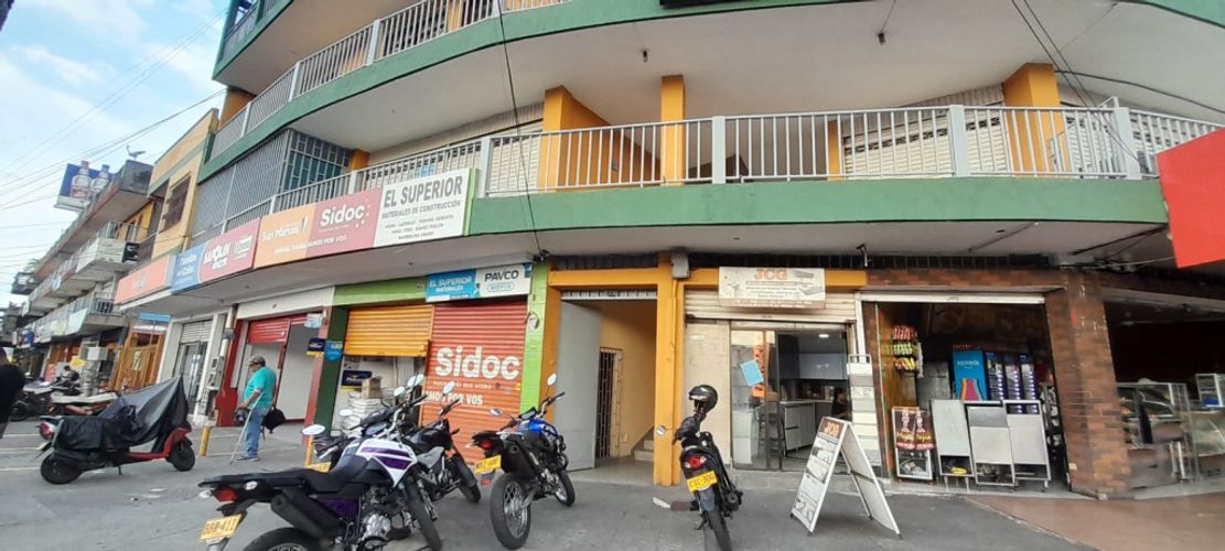 Local en arriendo en La Nueva Base, Cali, 100 m² · foto 3 de 15