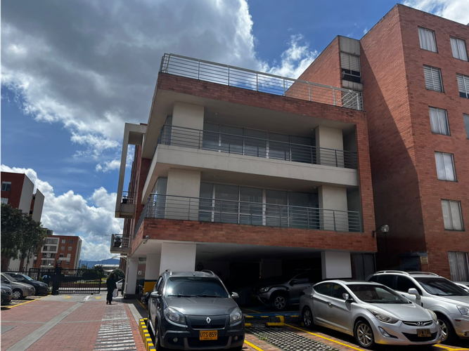Apartamento de 3 alcobas en venta en Ciudad Alsacia, Bogotá, 87 m² · foto 20 de 24
