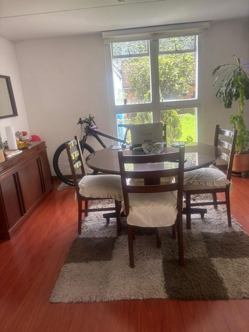 Casa de 3 alcobas en venta en Morato, Bogotá, 330 m² · foto 2 de 10