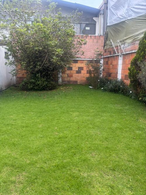 Casa de 3 alcobas en venta en Morato, Bogotá, 330 m² · foto 9 de 10