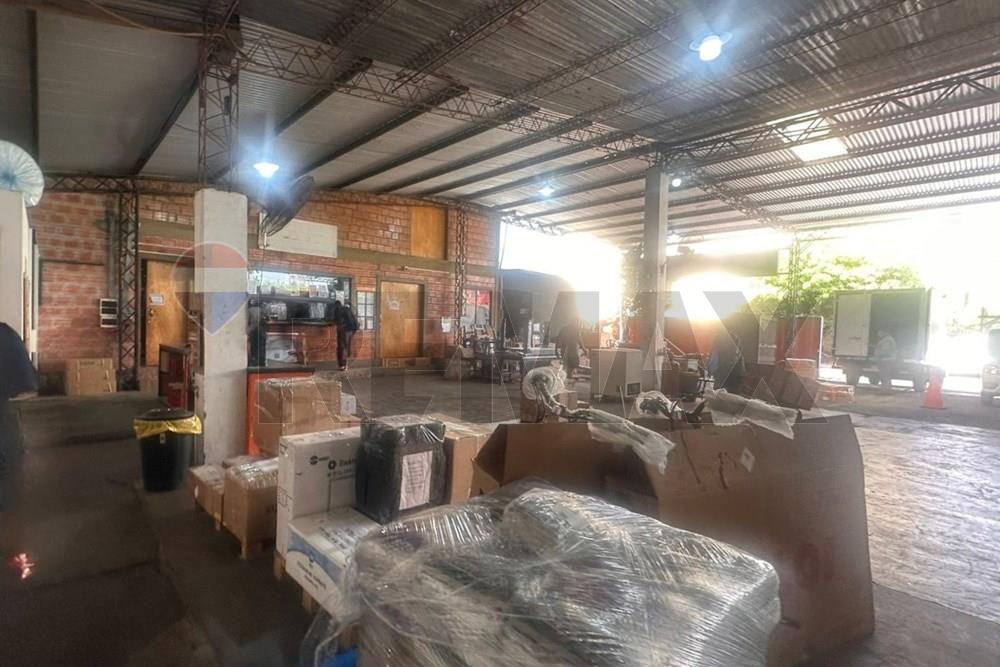 Alquiler de Depósito Tinglado con Oficinas en Villa Aurelia, Asunción | Espacio Ideal para tu Negocio - 12.500.000 Gs/Mensual — foto 2