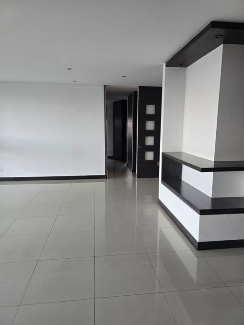 Apartamento de 3 alcobas en venta en Chipichape, Cali, 134 m² · foto 7 de 19