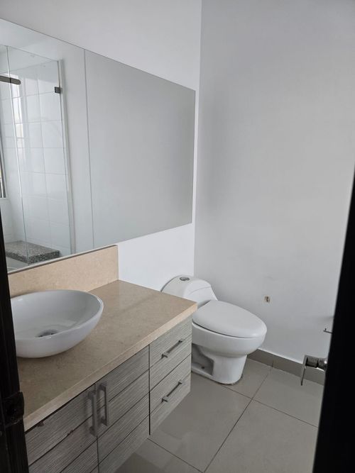 Apartamento de 3 alcobas en venta en Chipichape, Cali, 134 m² · foto 17 de 19