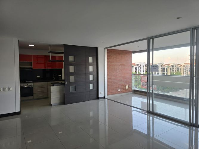 Apartamento de 3 alcobas en venta en Chipichape, Cali, 134 m² · foto 2 de 19