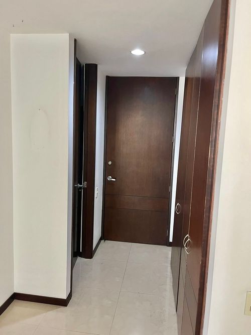 Apartamento de 2 alcobas en venta en Versalles, Cali, 80 m² · foto 2 de 15