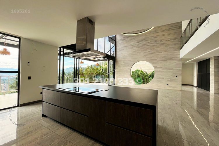Casa de 6 alcobas en venta en Las Palmas, Medellín, 700 m² · foto 10 de 24