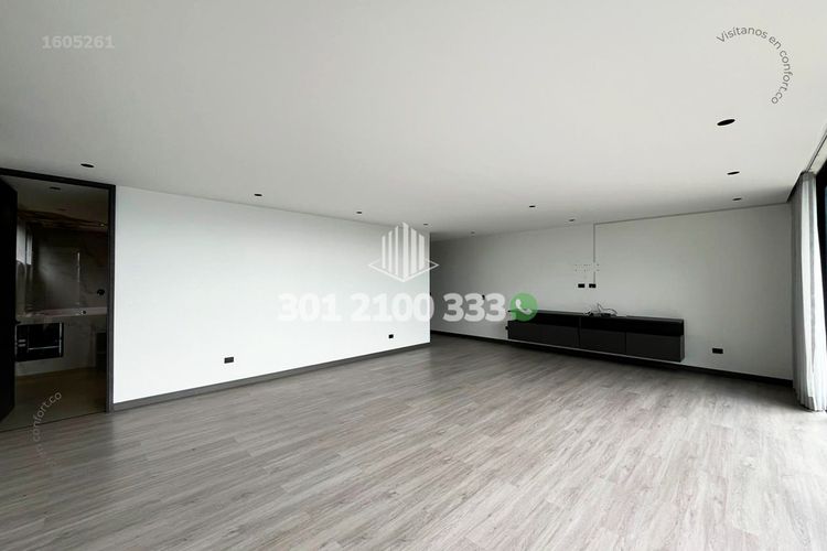 Casa de 6 alcobas en venta en Las Palmas, Medellín, 700 m² · foto 18 de 24