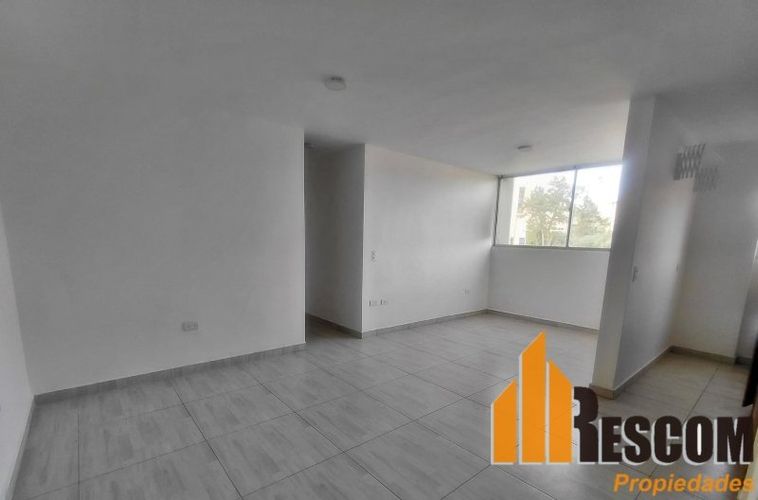 Apartamento de 3 alcobas en venta en Centro, Rionegro, 60 m² · foto 3 de 21