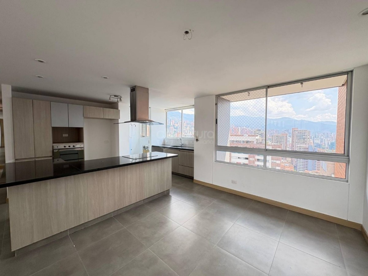 Apartamento en venta en Castropol, Medellín 4