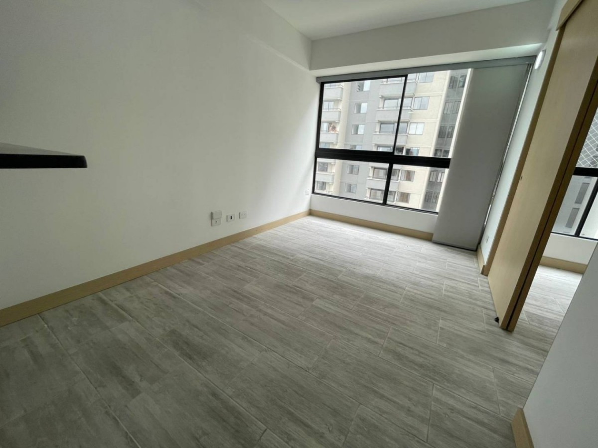 2BR Apartment in Calasanz (37 m²) - 4