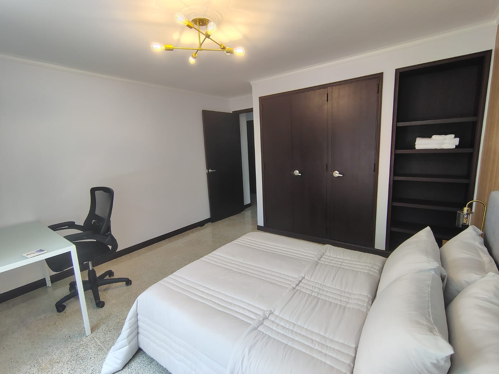 Apartamento en arriendo en El Poblado, Medellín · foto 9 de 18