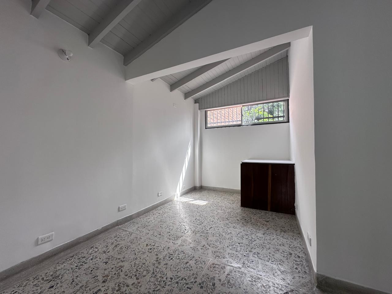 Casa en arriendo en Conquistadores, Medellín · foto 18 de 19