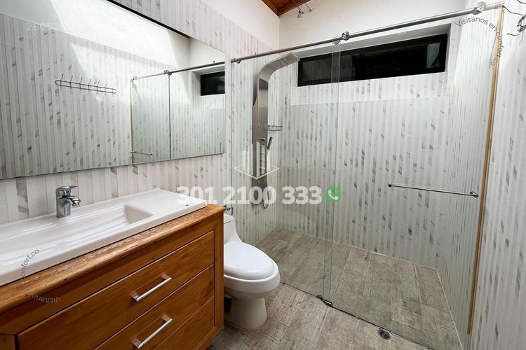 Casa de 5 alcobas en venta en Las Palmas, Envigado, 589 m² · foto 23 de 24