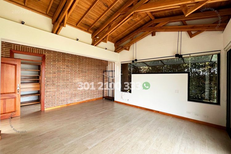Casa de 5 alcobas en venta en Las Palmas, Envigado, 589 m² · foto 22 de 24