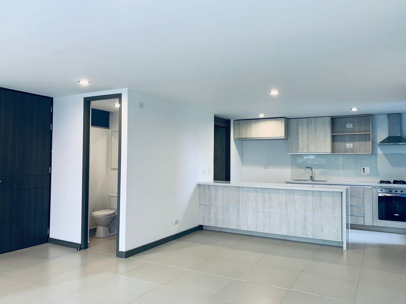 Apartamento en arriendo en La Pradera, Envigado · foto 7 de 16