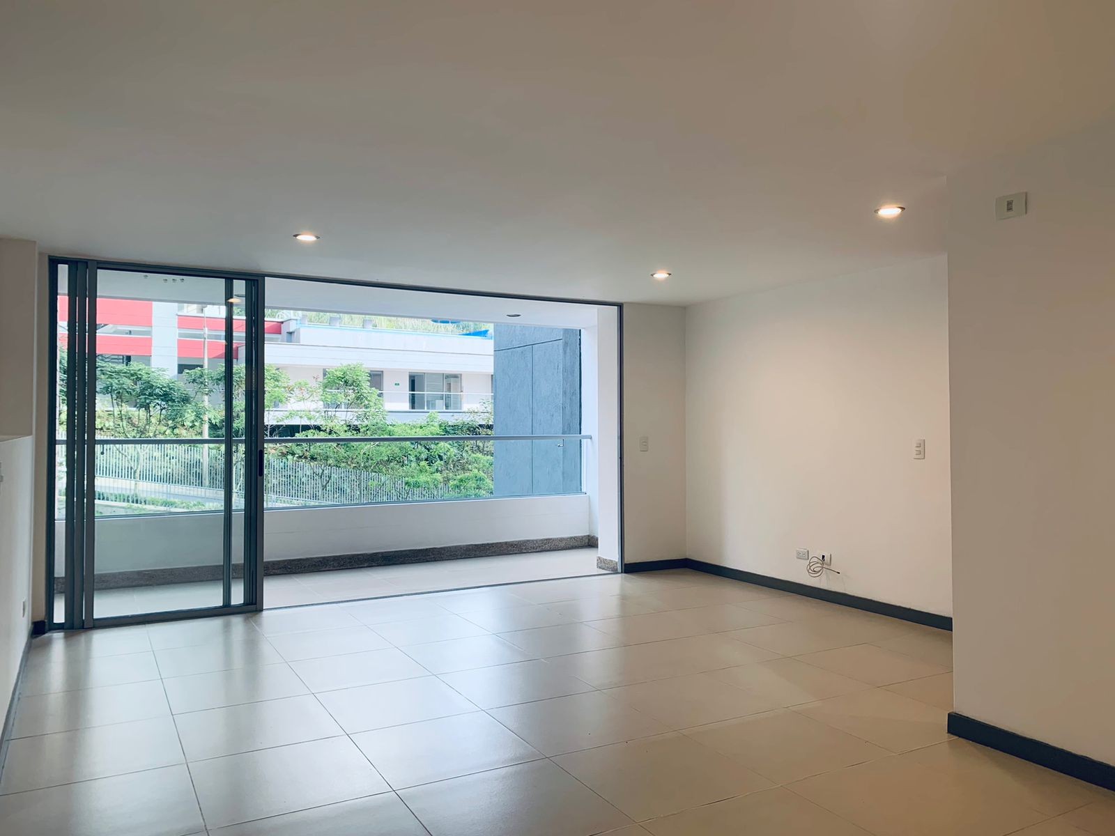 Apartamento en arriendo en La Pradera, Envigado · foto 4 de 16