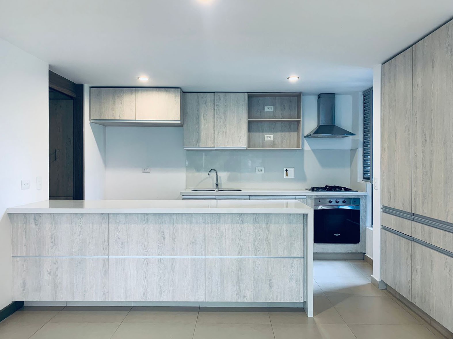 Apartamento en arriendo en La Pradera, Envigado · foto 6 de 16