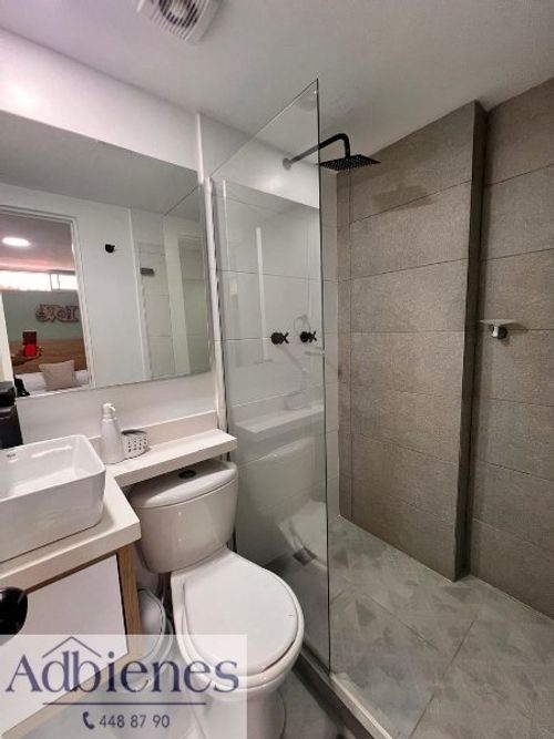 Casa de 5 alcobas en venta en Bolivariana, Medellín, 246 m² · foto 24 de 24