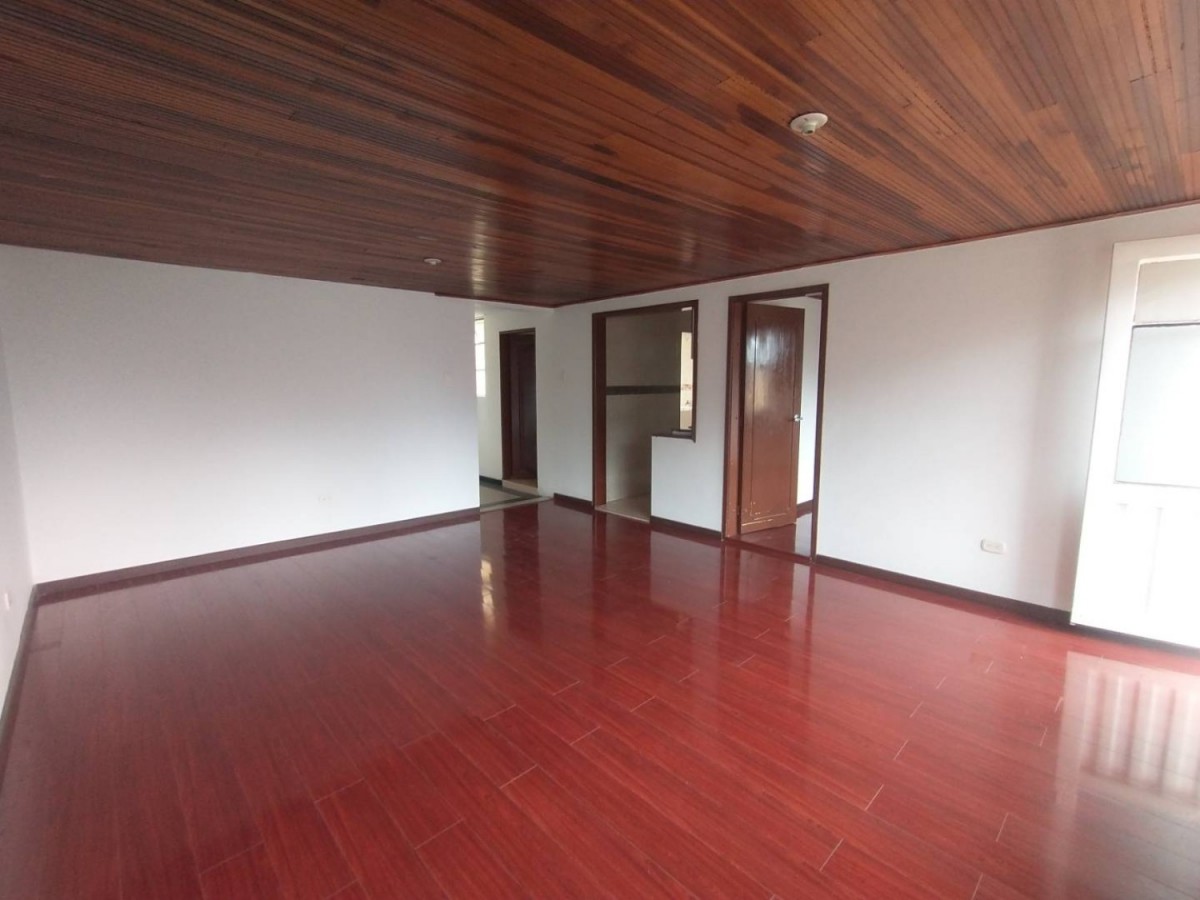 Casa en venta en Quinta Ramos, Bogotá · foto 4 de 21