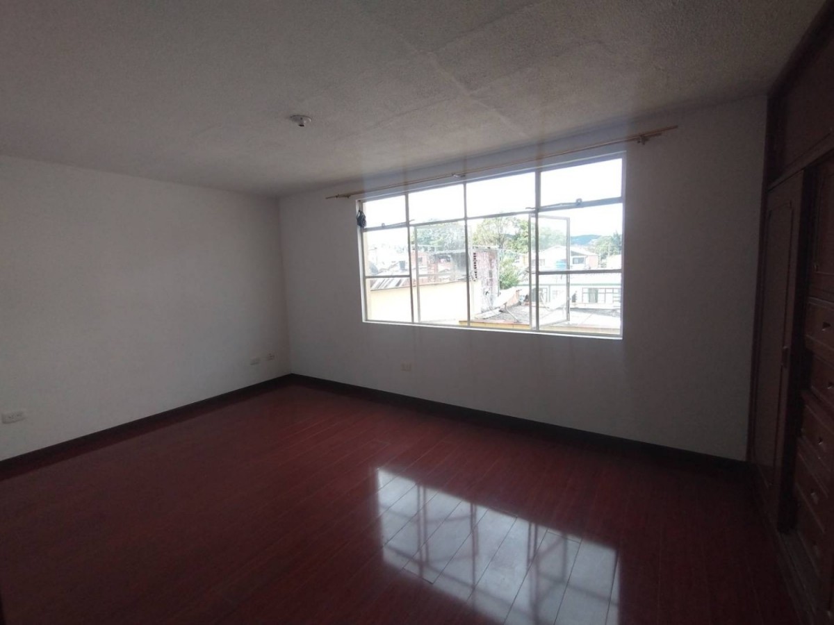 Casa en venta en Quinta Ramos, Bogotá · foto 7 de 21
