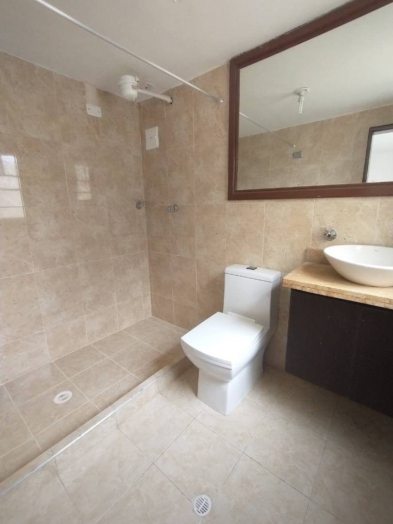 Casa en venta en Quinta Ramos, Bogotá · foto 11 de 21