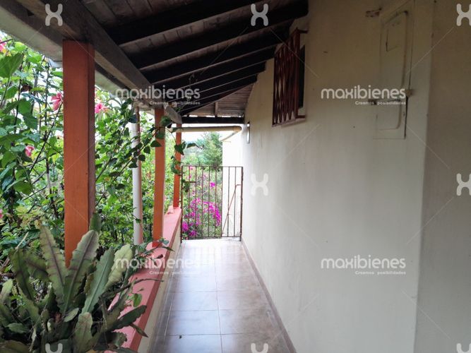 Finca en venta en Vereda La Primavera, Copacabana, 260 m² · foto 2 de 18
