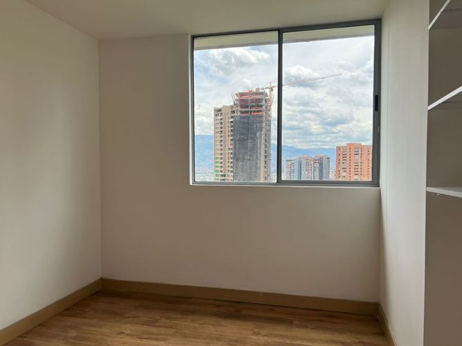 Apartamento de 3 alcobas en arriendo en El Poblado, Medellín, 95 m² · foto 9 de 17