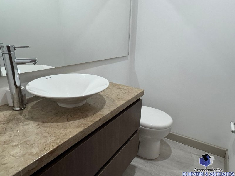 Apartamento en venta en El Poblado, Envigado · foto 16 de 18