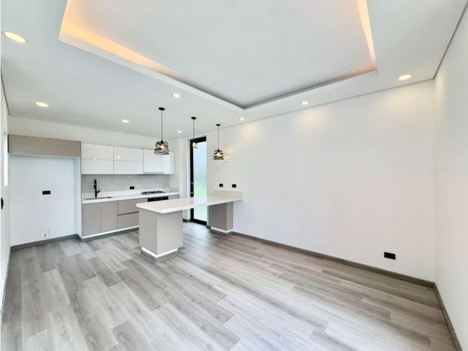 Casa de 3 alcobas en venta en Altos De Yerbabuena, Sopó, 203 m² · foto 5 de 18