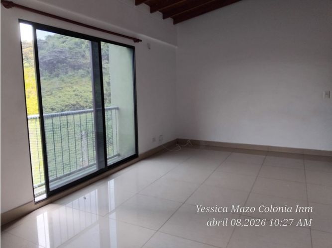Apartamento de 3 alcobas en arriendo en Laureles, Medellín, 70 m² · foto 23 de 24