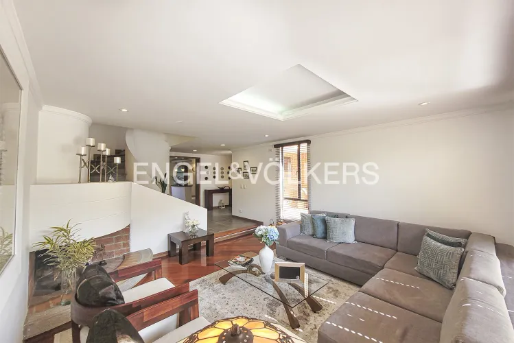 Casa de 3 alcobas en venta en La Estrella, Chía, 210 m² · foto 2 de 20