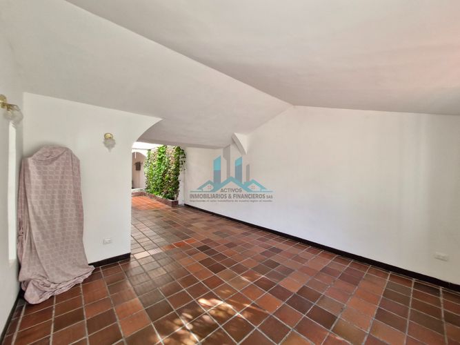 Casa de 4 alcobas en venta en Ub. Bavaria, Girardot, 400 m² · foto 9 de 15