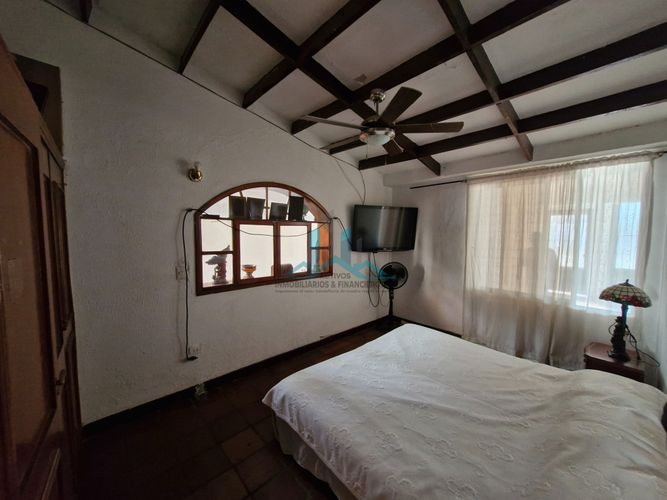 Casa de 4 alcobas en venta en Ub. Bavaria, Girardot, 400 m² · foto 14 de 15