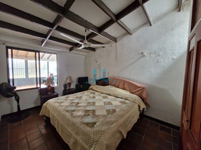 Casa de 4 alcobas en venta en Ub. Bavaria, Girardot, 400 m² · foto 13 de 15