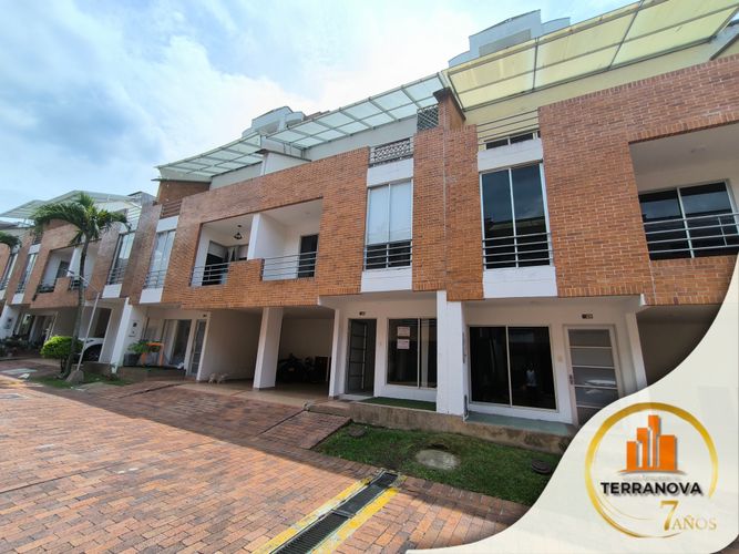 Casa de 4 alcobas en venta en Ub. Entre Rios Et. Ii, Ibagué, 155 m² · foto 2 de 24