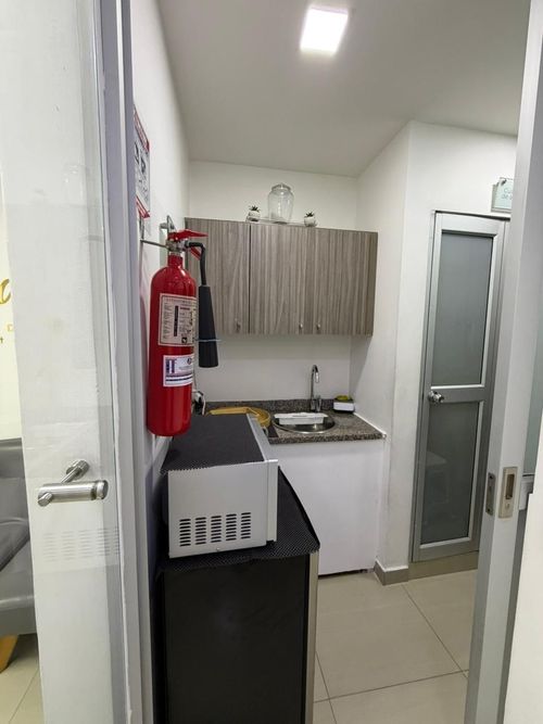 Consultorio en arriendo en Pinares, Pereira, 88 m² · foto 3 de 13