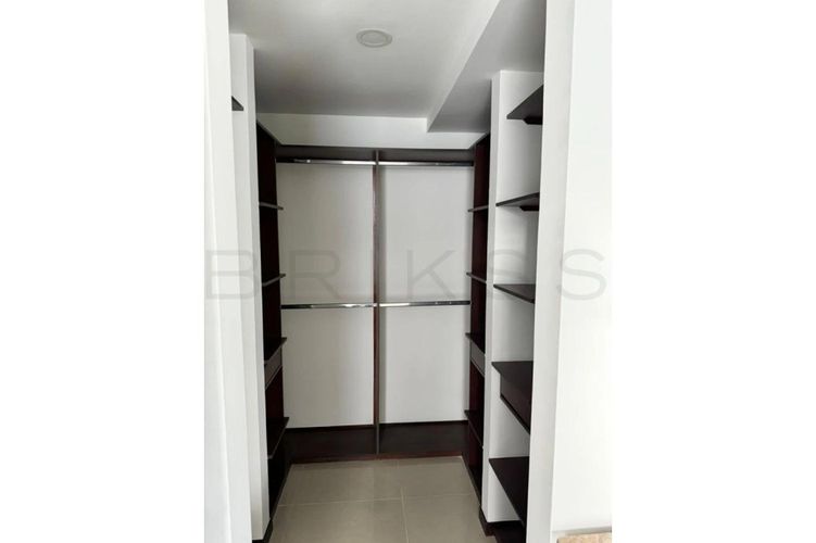 Apartamento de 2 alcobas en arriendo en Villa Carlota, Medellín, 91 m² · foto 8 de 11