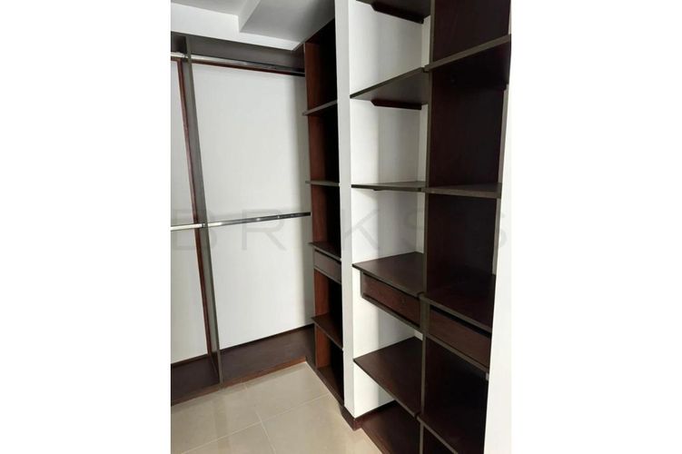 Apartamento de 2 alcobas en arriendo en Villa Carlota, Medellín, 91 m² · foto 9 de 11