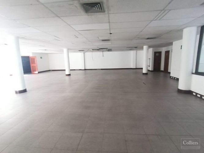 Oficina en venta en Colombia, Medellín, 1212 m² · foto 14 de 14