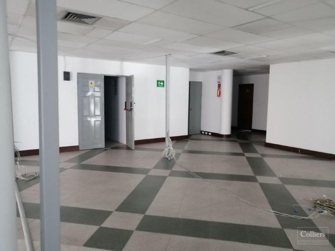 Oficina en arriendo en Colombia, Medellín, 1212 m² · foto 2 de 14