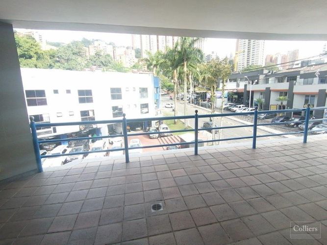 Oficina en arriendo en Colombia, Medellín, 1212 m² · foto 6 de 14