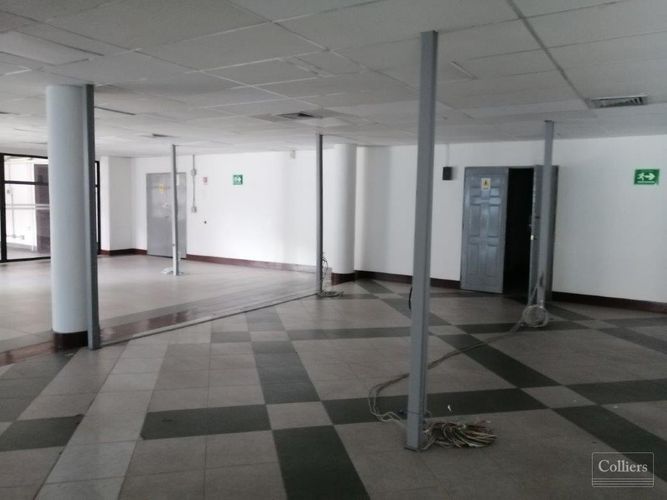 Oficina en arriendo en Colombia, Medellín, 1212 m² · foto 9 de 14