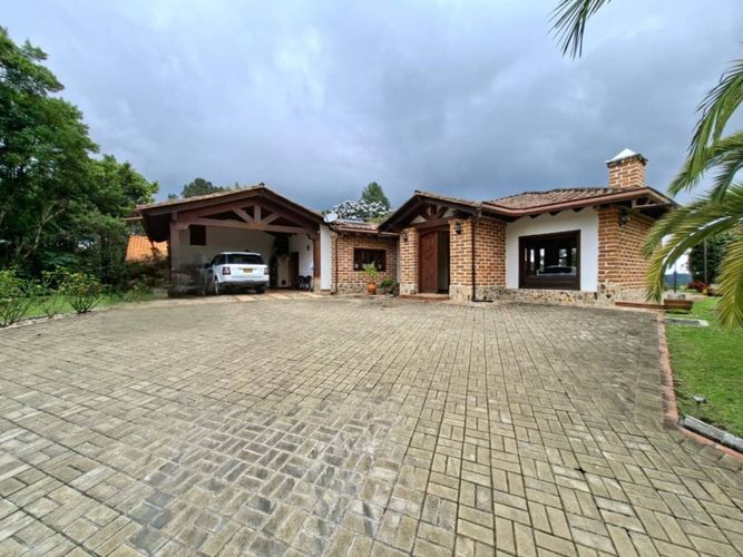 Casa de 3 alcobas en venta en Carrizales, El Retiro, 236 m² · foto 23 de 24