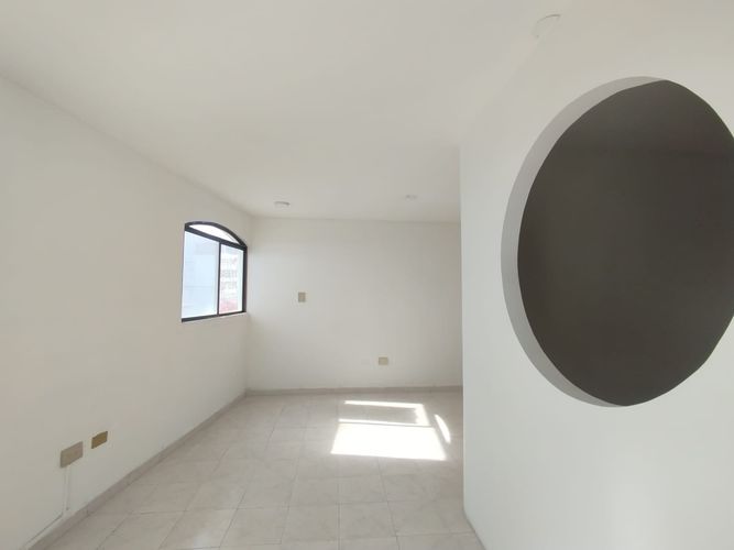Oficina en arriendo en Cambulos, Pereira, 50 m² · foto 7 de 12